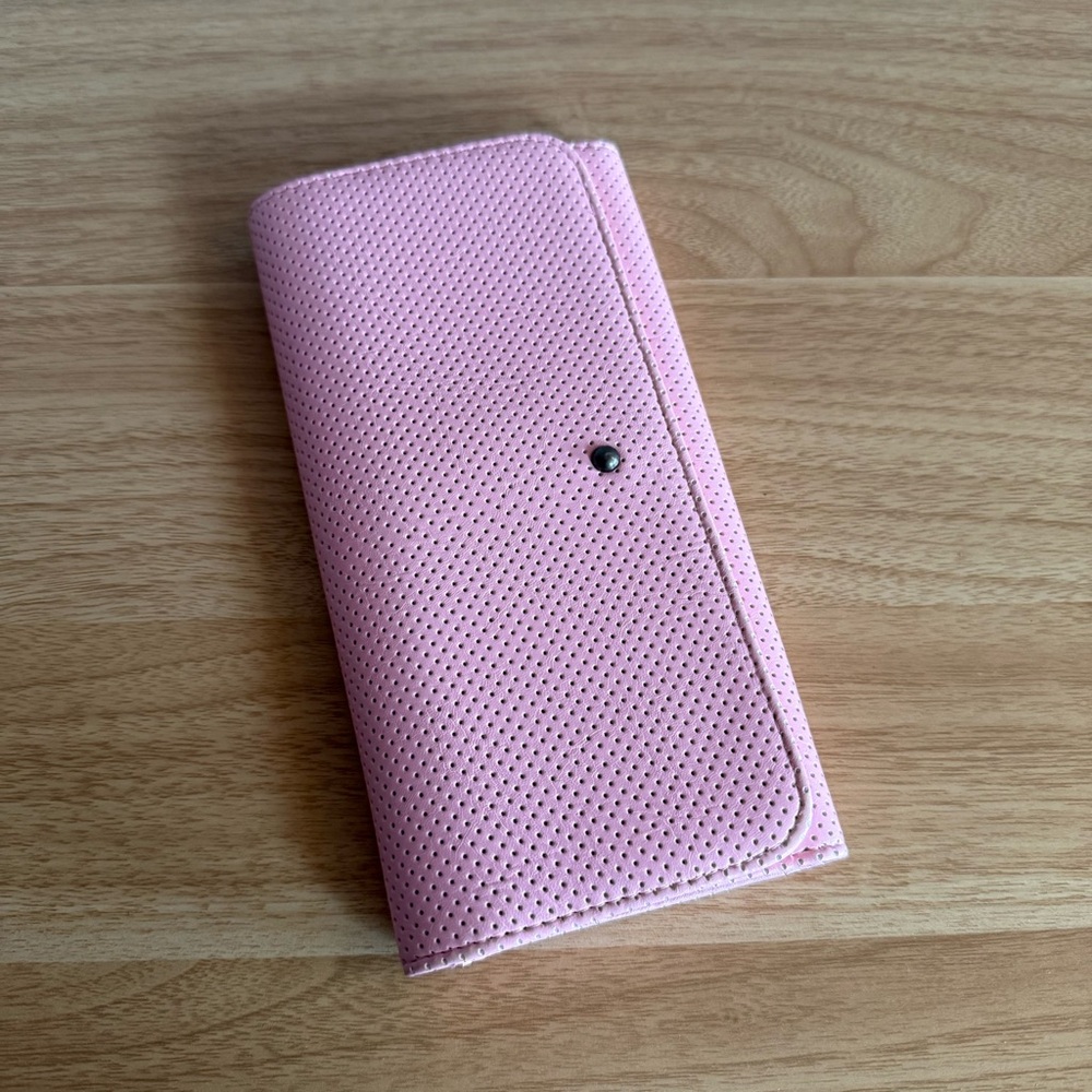 Pink Wallet - Picture 2 of 6